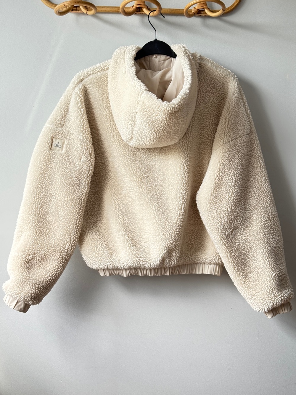 Alo Yoga Duality Reversible Sherpa Jacket (Fits M/L)